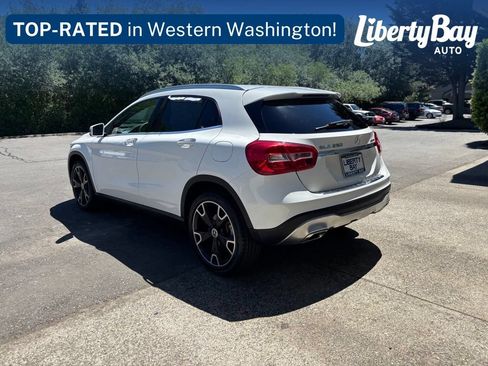 Used 2019 Mercedes-Benz GLA 250 4MATIC image 4