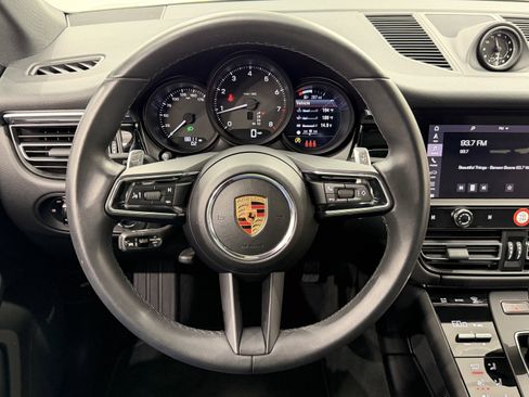 Certified 2025 Porsche Macan image 46