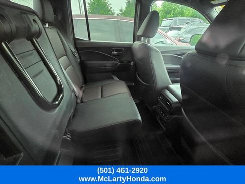 Certified 2024 Honda Ridgeline Black Edition image 9