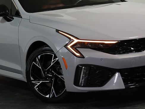 Used 2025 Kia K5 GT-Line w/ GT-Line Premium Package FWD image 8