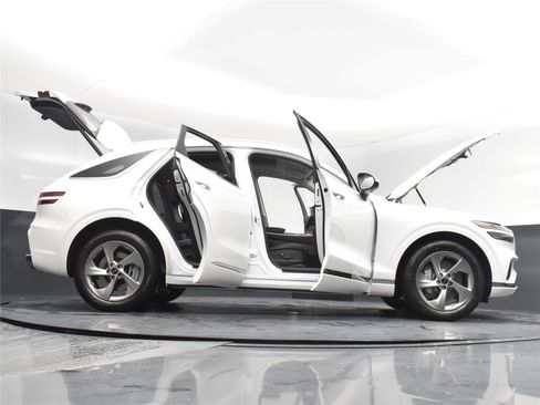 New 2026 Genesis GV70 2.5T Select image 21