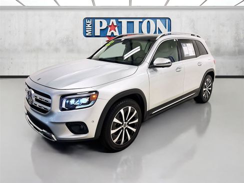Used 2022 Mercedes-Benz GLB 250 image 3