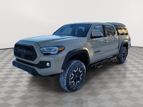 Used 2020 Toyota Tacoma TRD Off-Road image 1