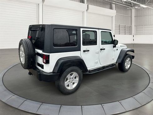 Used 2016 Jeep Wrangler Unlimited Sport image 5