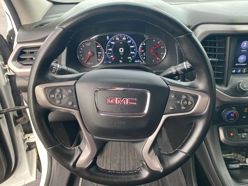 Used 2023 GMC Acadia AT4 w/ Technology Package image 15