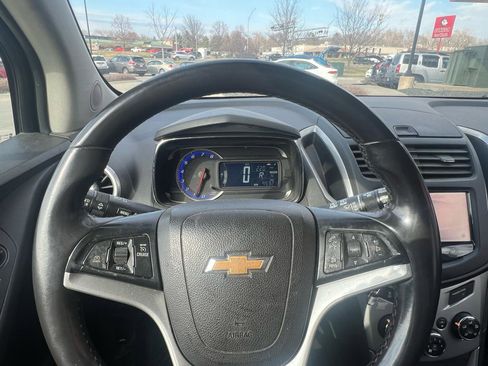 Used 2016 Chevrolet Trax LT w/ LT Convenience Package image 13