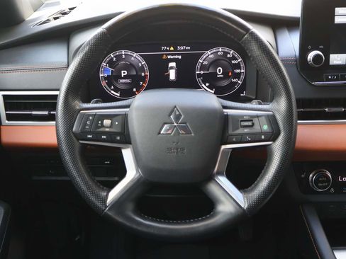 Used 2022 Mitsubishi Outlander SEL FWD image 13