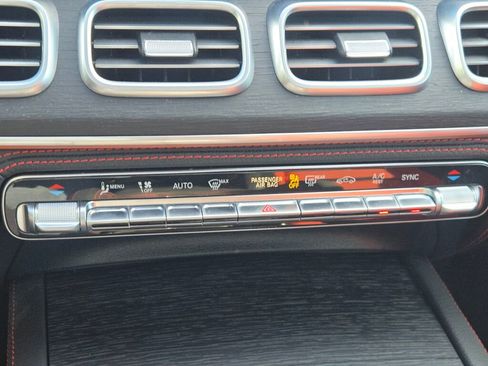 Used 2025 Mercedes-Benz GLE 53 AMG 4MATIC image 29