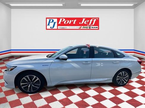 Used 2022 Honda Accord EX-L image 2