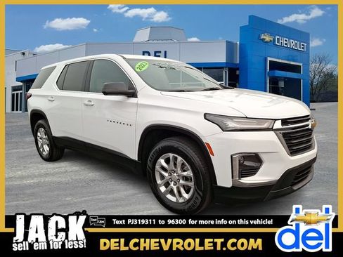 Certified 2023 Chevrolet Traverse LS FWD image 1
