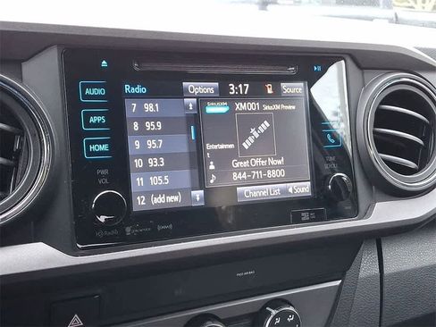 Used 2019 Toyota Tacoma TRD Off-Road image 14