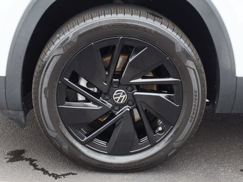 Used 2024 Volkswagen Atlas SE FWD image 30
