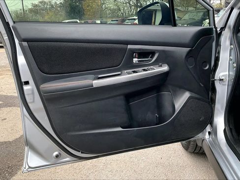 Used 2016 Subaru Crosstrek 2.0i Premium w/ Moonroof Package image 21