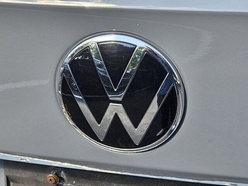 Certified 2022 Volkswagen Taos SEL AWD/4WD image 30