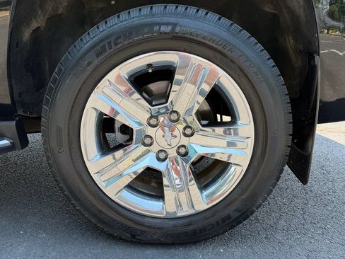 Used 2017 Chevrolet Tahoe Premier AWD/4WD image 33