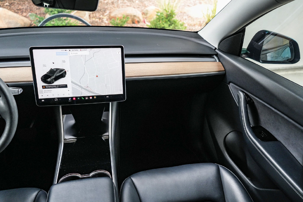 Used 2021 Tesla Model Y Long Range AWD/4WD image 11