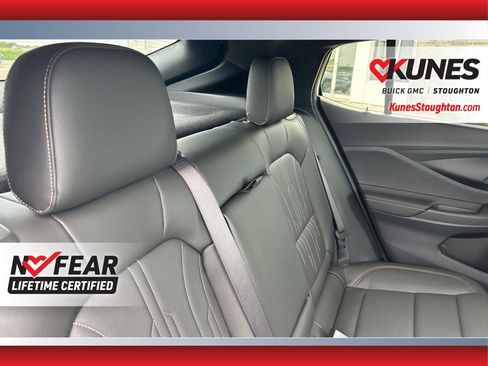New 2025 Buick Envista Avenir image 55