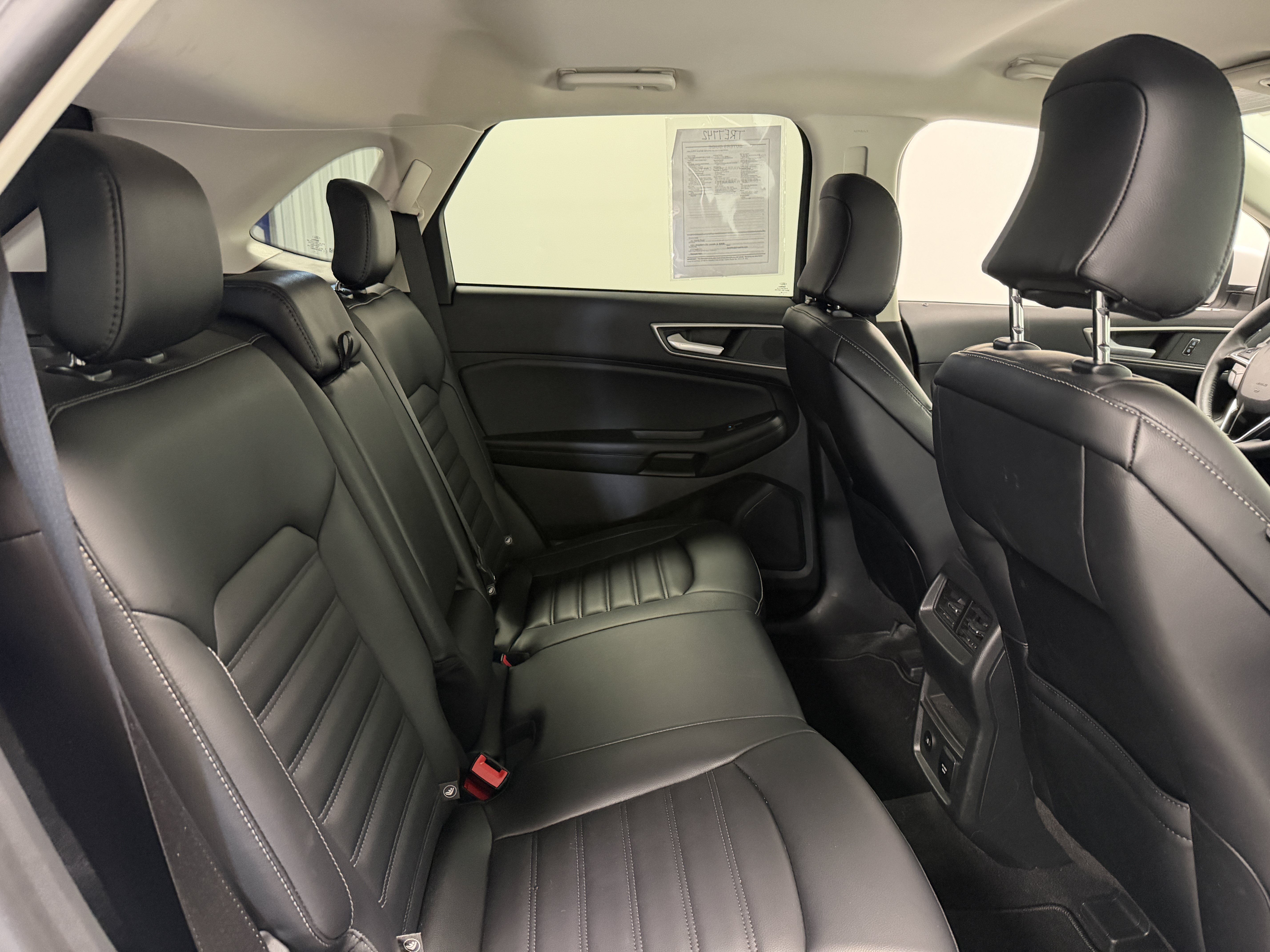 Used 2024 Ford Edge SEL w/ Convenience Package AWD/4WD image 19