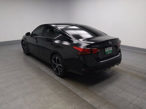 Used 2023 Nissan Altima 2.5 SR w/ SR Premium Package FWD image 3