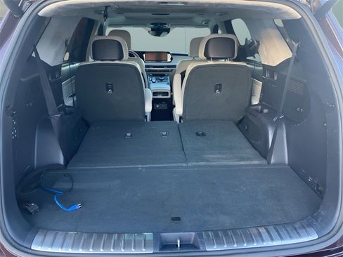 Used 2023 Hyundai Palisade Calligraphy image 40