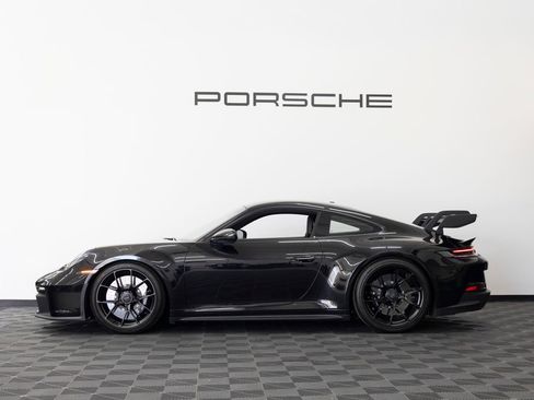 Certified 2024 Porsche 911 GT3 RWD image 2