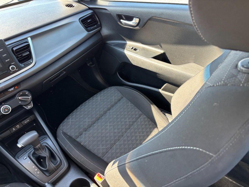 Used 2018 Kia Rio S FWD image 16