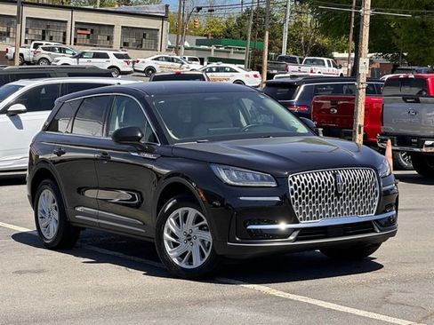 Used 2025 Lincoln Corsair FWD image 47