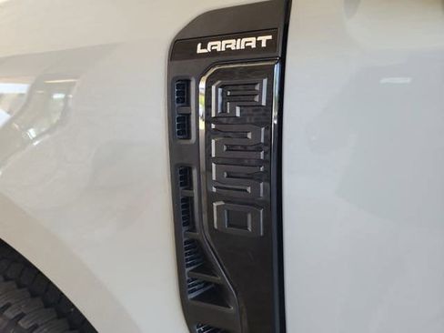 New 2025 Ford F250 Lariat w/ Lariat Ultimate Package image 40