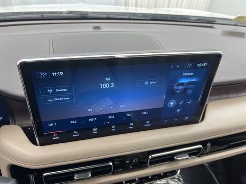 Used 2023 Lincoln Nautilus Reserve w/ Equipment Group 201A image 17