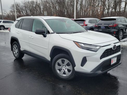 Certified 2023 Toyota RAV4 LE image 34