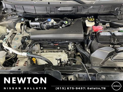 Used 2018 Nissan Rogue SV FWD image 33