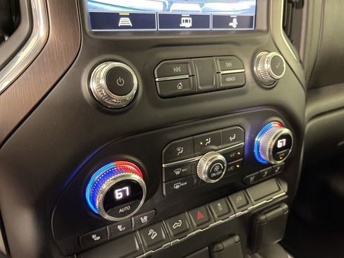 Used 2022 GMC Sierra 1500 AT4 w/ AT4 Preferred Package image 30