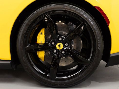 Certified 2020 Ferrari Portofino RWD image 22