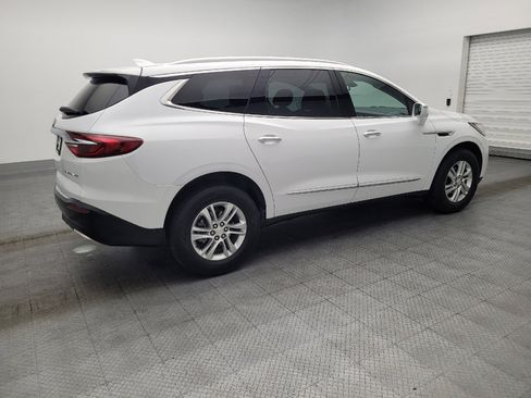 Used 2018 Buick Enclave Essence image 10