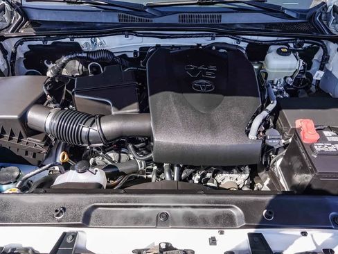 Used 2023 Toyota Tacoma TRD Off-Road image 26