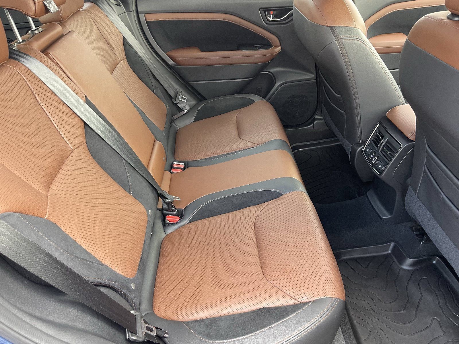 Used 2025 Subaru Forester Touring w/ Popular Package - Touring AWD/4WD image 15
