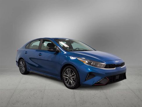 Used 2023 Kia Forte GT-Line w/ GT-Line Premium Package image 2