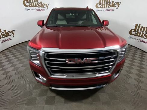 Certified 2023 GMC Yukon SLT w/ SLT Premium Package AWD/4WD image 3
