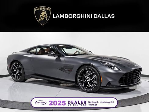 Used 2025 Aston Martin Vanquish image 1