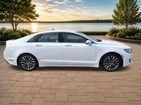 Used 2019 Lincoln MKZ Premiere FWD image 8