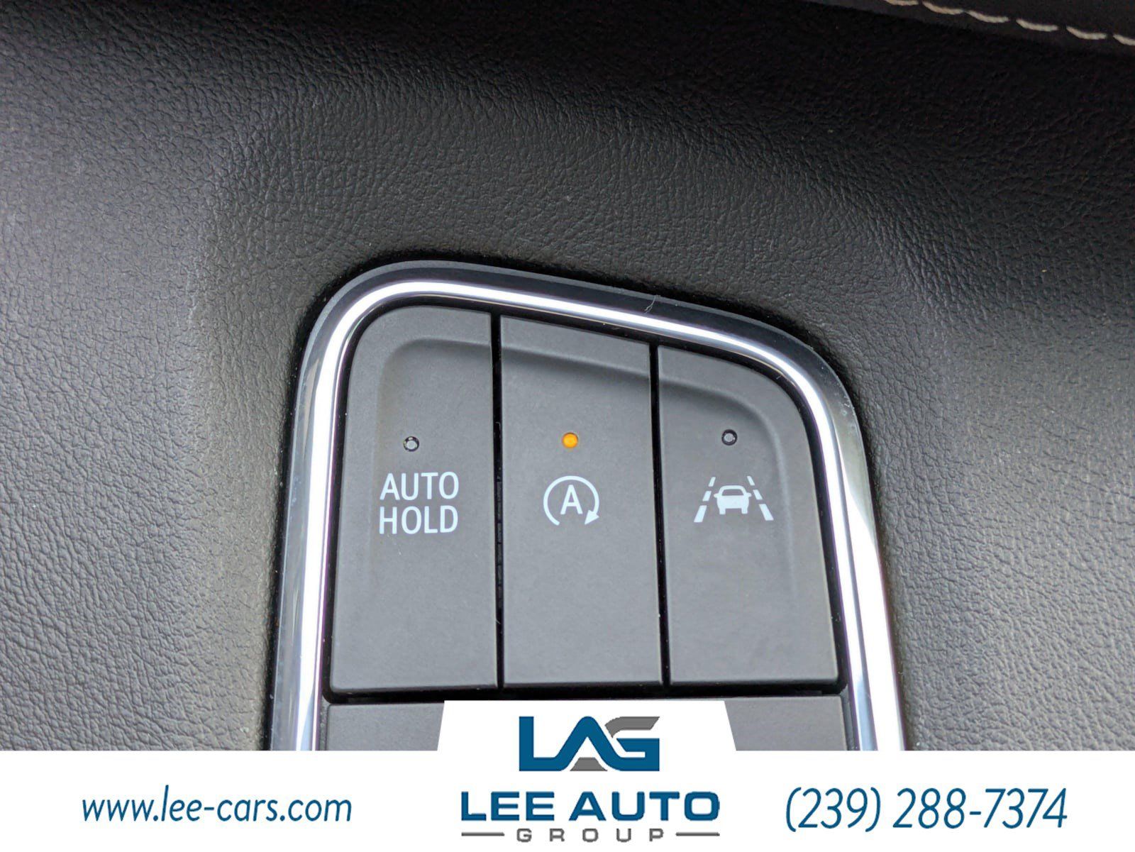 Used 2022 Cadillac Escalade ESV Premium Luxury RWD image 28