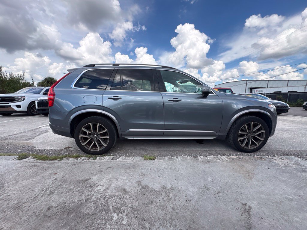 Used 2018 Volvo XC90 T6 Momentum w/ Convenience Package AWD/4WD image 2