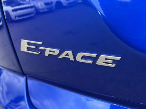 Used 2020 Jaguar E-PACE SE image 6