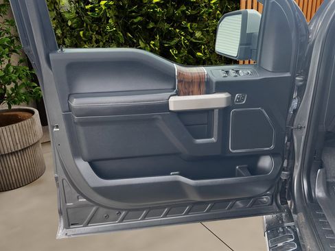 Used 2018 Ford F150 Lariat w/ Equipment Group 502A Luxury image 16