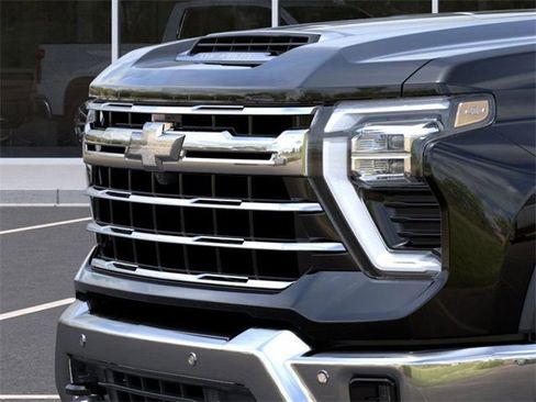 New 2025 Chevrolet Silverado 2500 LTZ w/ LTZ Premium Package image 13