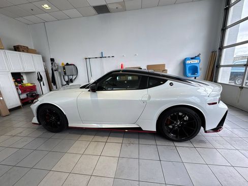 Used 2024 Nissan Z NISMO w/ Floor Mat Package RWD image 2