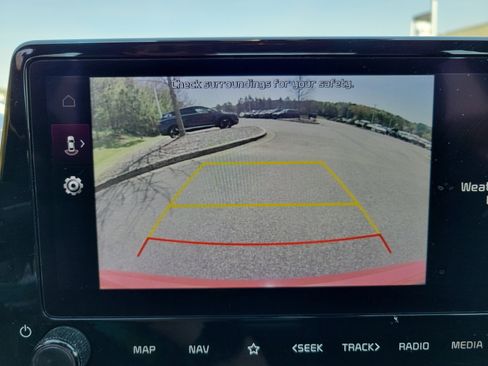 Used 2022 Kia Forte GT-Line image 11