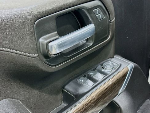 Used 2022 Chevrolet Silverado 3500 LT w/ Convenience Package image 18