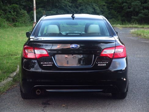 Used 2017 Subaru Legacy 2.5i Limited AWD/4WD image 20