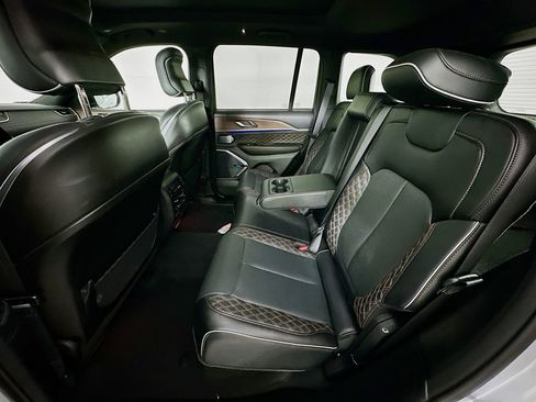 Certified 2024 Jeep Grand Cherokee Summit w/ High Altitude Package image 37